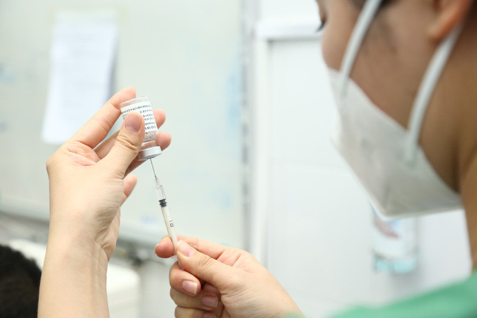 Đối tượng nào được ưu tiên tiêm liều thứ 3 vaccine phòng COVID-19?