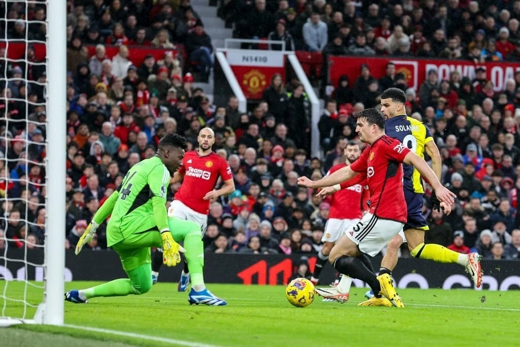 Man United thua sốc trước Bournemouth dù chơi trên sân nhà